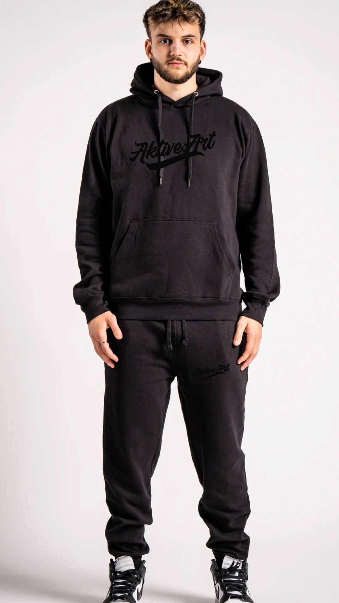 "AKTIVE LOGO" FLEECE SWEATSUIT (BLACK/BLACK)